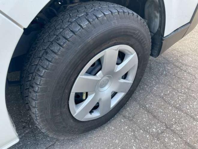 ハイエース2.7 DX ロング ミドルルーフ 4WD　4WD　社外ナビ　ドラレコ　リアヒーター 2700