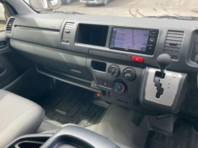 ハイエース2.7 DX ロング ミドルルーフ 4WD　4WD　社外ナビ　ドラレコ　リアヒーター 2700