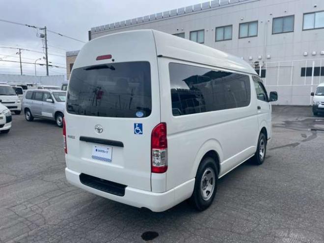 ハイエースバン2.8 ウェルキャブ Bタイプ ロング ディーゼルターボ 4WD　4WD　ウェルキャブBタイプ　10人乗り(車いす2基+8人)　トヨタセーフティセンス付　リアヒーター・クーラー 福祉車両 2800