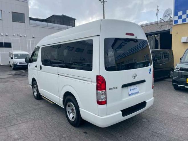 ハイエースバン2.8 ウェルキャブ Bタイプ ロング ディーゼルターボ 4WD　4WD　ウェルキャブBタイプ　10人乗り(車いす2基+8人)　トヨタセーフティセンス付　リアヒーター・クーラー 福祉車両 2800