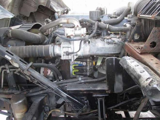 クオンチップ運搬車　ADG-CD4ZA　クオン　 2WD 13070