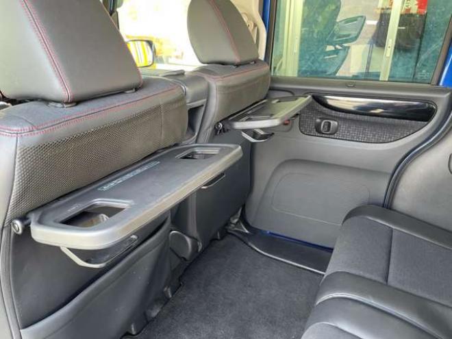 N-BOXカスタムG ターボ Lパッケージ 2トーンカラースタイル 4WD　1年走行距離無制限保証付/後期型/ナビ・フルセグTV/バックカメラ/ETC/前後ドライブレコーダー/キー2本/両側パワースライドドア/純正オールブラック15インチホイール/2トーンカラー/車検整備2年付/法定整備/修復歴無 660