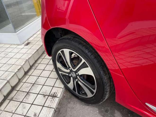 N-ONEプレミアム ツアラー Lパッケージ 4WD　1年走行距離無制限保証付/ターボ/ナビ・フルセグTV/バックカメラ/エンジンスターター/2トーンカラー/無限フロントグリル/HIDヘッドライト/キー2本/純正15インチアルミホイール/車検整備2年付/法定整備/修復歴無し 660