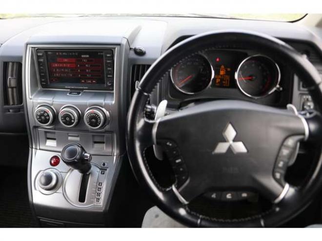 デリカD：5 2.4 G ナビパッケージ 4WD　検二年　ワンオーナー　バックカメラ　ETC　クルコン　パドルシフト　オートライト　自社　ローンカノウ 2400