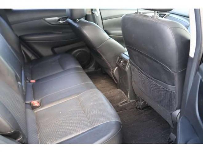 エクストレイル2.0 20X 2列車 4WD　検二年　バックモニター　TV　シートヒーター　自社　ローンカノウ 2000