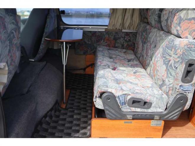 ハイエースキャンピング　検R8/9　キャンピングカー　4WD 3000