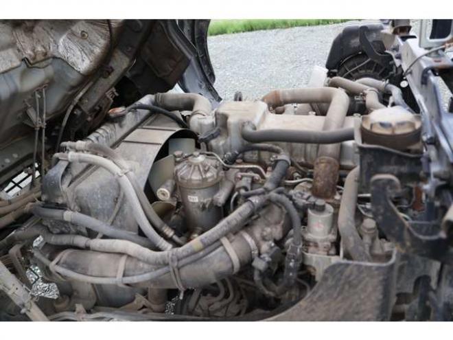 レンジャークレーン車　検1年　三段　フックイン 2WD 4700