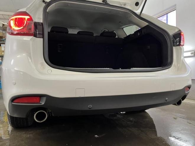 アテンザワゴンＸＤ　本州仕入　禁煙車　アイアクティブセンス　ヘッドアップディスプレイ　スカイアクティブディーゼルターボ　クルーズコントロール　社外１７インチＡＷ　純正１７ＡＷ＋スタッドレスタイヤ付　ドライブレコーダー　ルーフレール　ＥＴＣ 4WD 2200 5Dr