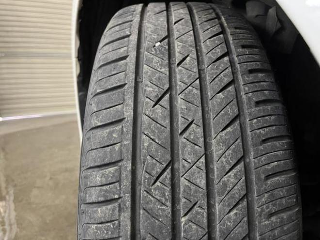 アテンザワゴンＸＤ　本州仕入　禁煙車　アイアクティブセンス　ヘッドアップディスプレイ　スカイアクティブディーゼルターボ　クルーズコントロール　社外１７インチＡＷ　純正１７ＡＷ＋スタッドレスタイヤ付　ドライブレコーダー　ルーフレール　ＥＴＣ 4WD 2200 5Dr