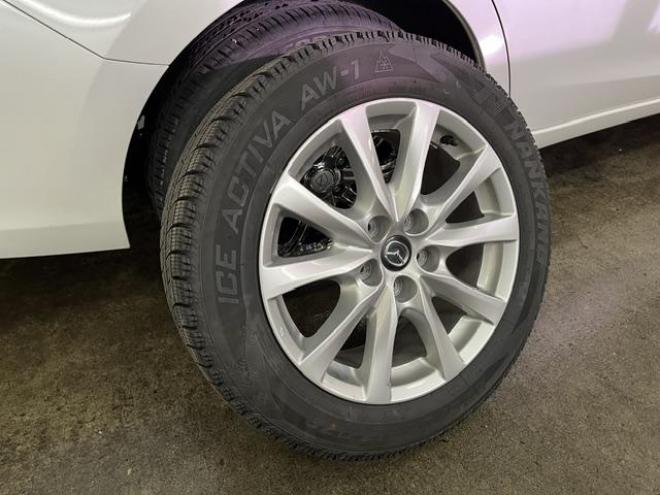 アテンザワゴンＸＤ　本州仕入　禁煙車　アイアクティブセンス　ヘッドアップディスプレイ　スカイアクティブディーゼルターボ　クルーズコントロール　社外１７インチＡＷ　純正１７ＡＷ＋スタッドレスタイヤ付　ドライブレコーダー　ルーフレール　ＥＴＣ 4WD 2200 5Dr