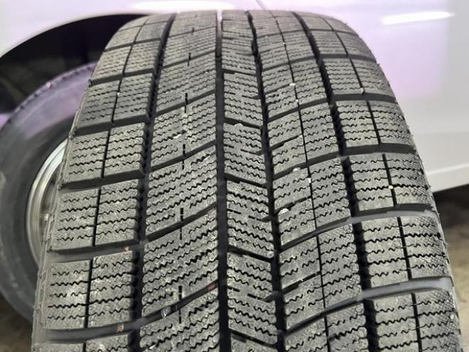 アテンザワゴンＸＤ　本州仕入　禁煙車　アイアクティブセンス　ヘッドアップディスプレイ　スカイアクティブディーゼルターボ　クルーズコントロール　社外１７インチＡＷ　純正１７ＡＷ＋スタッドレスタイヤ付　ドライブレコーダー　ルーフレール　ＥＴＣ 4WD 2200 5Dr