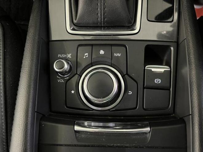 アテンザワゴンＸＤ　本州仕入　禁煙車　アイアクティブセンス　ヘッドアップディスプレイ　スカイアクティブディーゼルターボ　クルーズコントロール　社外１７インチＡＷ　純正１７ＡＷ＋スタッドレスタイヤ付　ドライブレコーダー　ルーフレール　ＥＴＣ 4WD 2200 5Dr