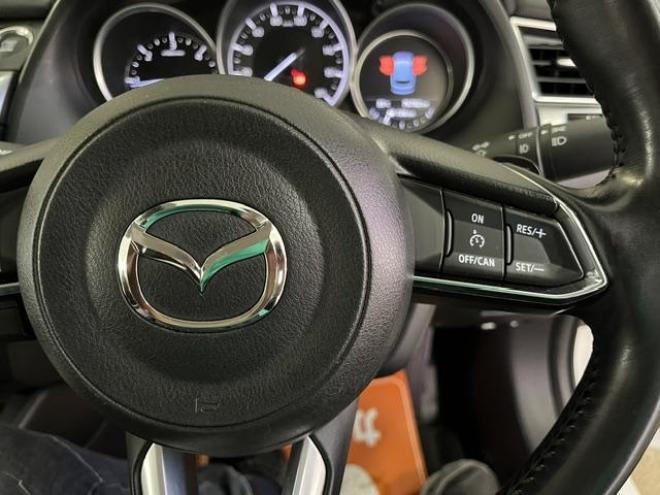 アテンザワゴンＸＤ　本州仕入　禁煙車　アイアクティブセンス　ヘッドアップディスプレイ　スカイアクティブディーゼルターボ　クルーズコントロール　社外１７インチＡＷ　純正１７ＡＷ＋スタッドレスタイヤ付　ドライブレコーダー　ルーフレール　ＥＴＣ 4WD 2200 5Dr
