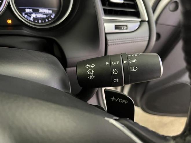 アテンザワゴンＸＤ　本州仕入　禁煙車　アイアクティブセンス　ヘッドアップディスプレイ　スカイアクティブディーゼルターボ　クルーズコントロール　社外１７インチＡＷ　純正１７ＡＷ＋スタッドレスタイヤ付　ドライブレコーダー　ルーフレール　ＥＴＣ 4WD 2200 5Dr