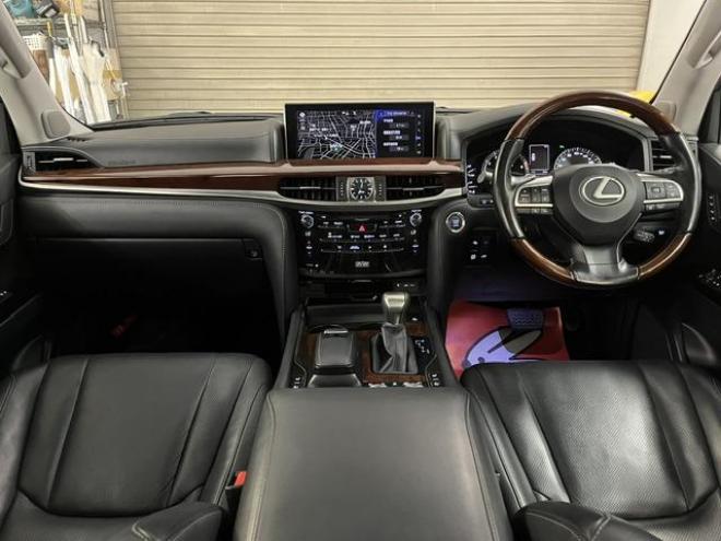 レクサスＬＸ５７０　本州仕入　寒冷地仕様　禁煙車　純正２０インチＡＷ　レクサスセーフティセンス　マークレビンソン　モデリスタスポイラー　純正ブラックレザーシート　社外１８インチＡＷ＋スタッドレスタイヤ　パノラミックビュー 4WD 5700 5Dr