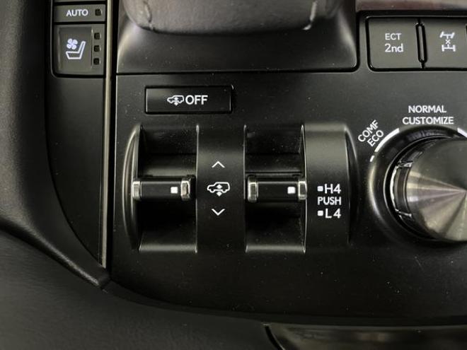レクサスＬＸ５７０　本州仕入　寒冷地仕様　禁煙車　純正２０インチＡＷ　レクサスセーフティセンス　マークレビンソン　モデリスタスポイラー　純正ブラックレザーシート　社外１８インチＡＷ＋スタッドレスタイヤ　パノラミックビュー 4WD 5700 5Dr