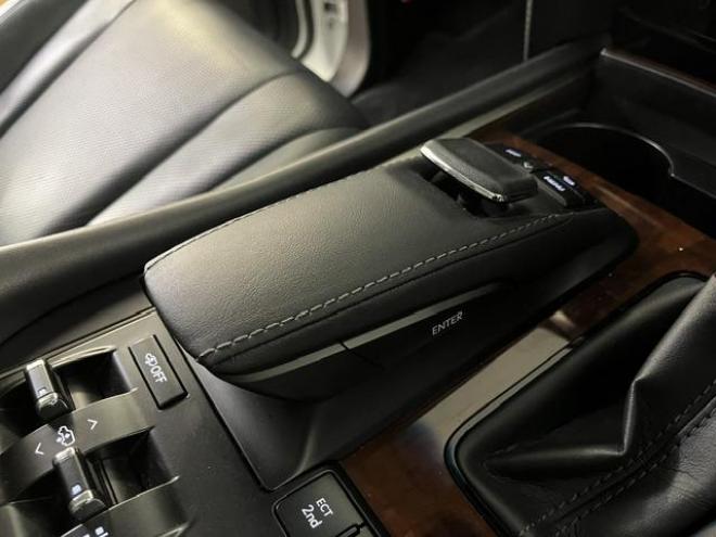 レクサスＬＸ５７０　本州仕入　寒冷地仕様　禁煙車　純正２０インチＡＷ　レクサスセーフティセンス　マークレビンソン　モデリスタスポイラー　純正ブラックレザーシート　社外１８インチＡＷ＋スタッドレスタイヤ　パノラミックビュー 4WD 5700 5Dr