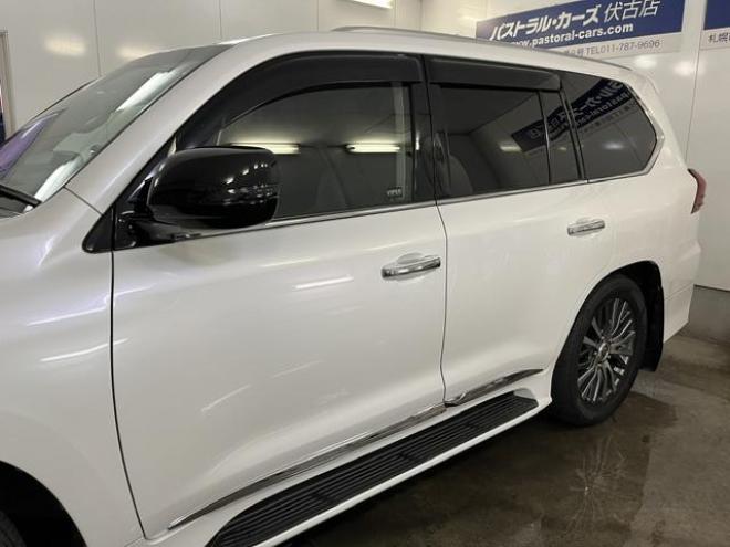 レクサスＬＸ５７０　本州仕入　寒冷地仕様　禁煙車　純正２０インチＡＷ　レクサスセーフティセンス　マークレビンソン　モデリスタスポイラー　純正ブラックレザーシート　社外１８インチＡＷ＋スタッドレスタイヤ　パノラミックビュー 4WD 5700 5Dr