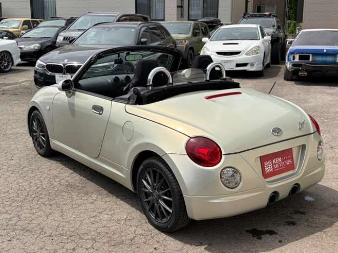 コペンアクティブトップ　社外アルミ　パワステ　パワーウィンドウ　キーレスエントリー　エアコン　ABS　フロントフォグ 2WD 660