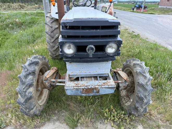トラクターサトー ST-4000D 40馬力 4WD トラクター
