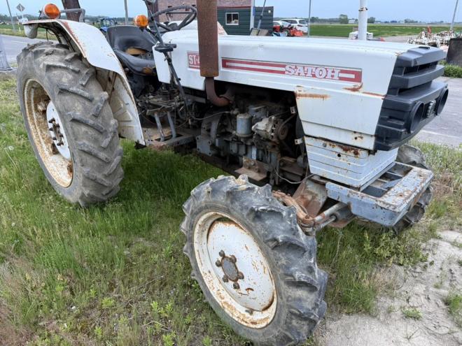 トラクターサトー ST-4000D 40馬力 4WD トラクター