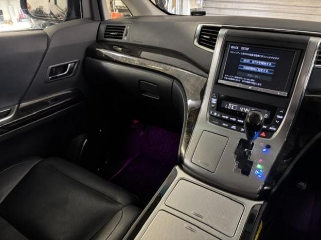 ヴェルファイア２．４Ｚ　Ｇエディション　後期型　本州仕入　寒冷地仕様　禁煙車　純正ブラックレザーシート　純正１８インチＡＷ　社外１６ＡＷ＋スタッドレスタイヤ付　両側パワースライドドア　パワーバックドア　前後ドラレコ　クールＢＯＸ　ＥＴＣ 4WD 2400 5Dr