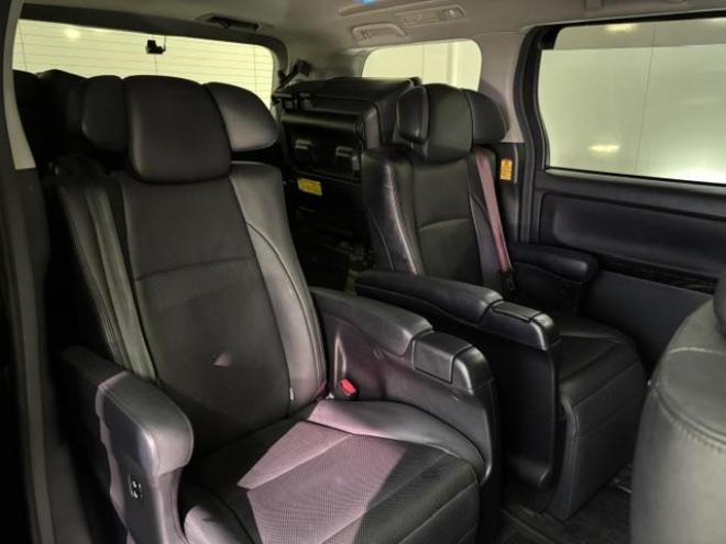 ヴェルファイア２．４Ｚ　Ｇエディション　後期型　本州仕入　寒冷地仕様　禁煙車　純正ブラックレザーシート　純正１８インチＡＷ　社外１６ＡＷ＋スタッドレスタイヤ付　両側パワースライドドア　パワーバックドア　前後ドラレコ　クールＢＯＸ　ＥＴＣ 4WD 2400 5Dr