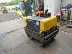 産業機械物　サカイ振動ローラー　HV51ST