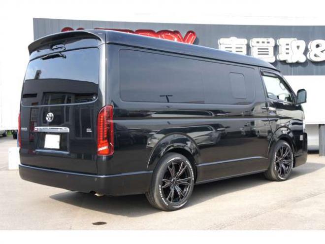 ハイエース2.7 GL ロング ミドルルーフ 4WD　IFUU製　IF-WB8　10人乗り対面ラウンジベッド仕様　415COBRAクリーンルック3フロントスポイラー&バッドラッカー毒牙18インチAW　イクリプス製10.1インチフローティングナヒ　純正EGスターター 2700