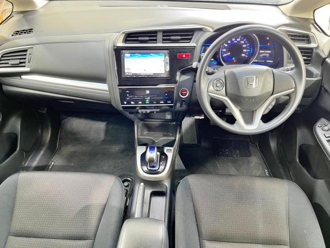 フィット1.5ハイブリッドFパッケージ 4WD 5年保証 スマキー ナビ Bカメ ETC 自社認証工場 車検整備2年付 寒冷地仕様 禁煙