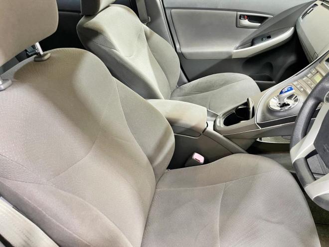 プリウス1.8S 5年保証 スマキー 自社認証工場 車検整備2年付 修復歴無 寒冷地仕様