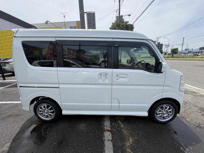 エブリイEVERY WAGON 4WD PZ-SP寒冷地仕様　ハイルーフ　リビルトエンジン　両パワスラ　オートステップ　ブレーキアシスト　VSC　HID ブルートースナビ　バックカメラ　PUSHスタート　スペアーアリ　エンジンスターターETC　夏タイヤ新品スタットレス付全磨き済 4WD 660 5Dr