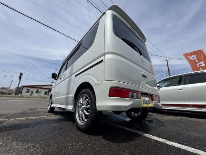 エブリイEVERY WAGON 4WD PZ-SP寒冷地仕様　ハイルーフ　リビルトエンジン　両パワスラ　オートステップ　ブレーキアシスト　VSC　HID ブルートースナビ　バックカメラ　PUSHスタート　スペアーアリ　エンジンスターターETC　夏タイヤ新品スタットレス付全磨き済 4WD 660 5Dr
