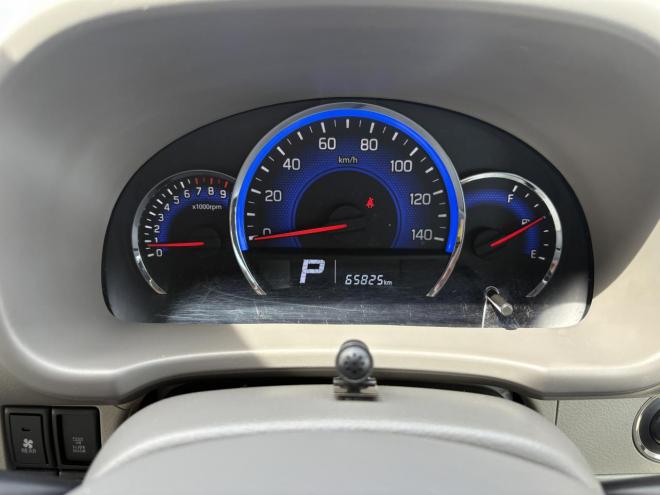 エブリイEVERY WAGON 4WD PZ-SP寒冷地仕様　ハイルーフ　リビルトエンジン　両パワスラ　オートステップ　ブレーキアシスト　VSC　HID ブルートースナビ　バックカメラ　PUSHスタート　スペアーアリ　エンジンスターターETC　夏タイヤ新品スタットレス付全磨き済 4WD 660 5Dr