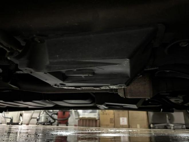 ヴェルファイア２．４Ｚ　ゴールデンアイズⅡ　本州仕入　禁煙車　純正ブラックハーフレザーシート　社外１９インチＡＷ　純正１６ＡＷ＋スタッドレスタイヤ付　両側パワースライドドア　パワーバックドア　クルーズコントロール　前後コーナーセンサー　ＥＴＣ 4WD 2400 5Dr
