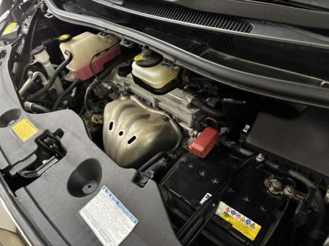 ヴェルファイア２．４Ｚ　ゴールデンアイズⅡ　本州仕入　禁煙車　純正ブラックハーフレザーシート　社外１９インチＡＷ　純正１６ＡＷ＋スタッドレスタイヤ付　両側パワースライドドア　パワーバックドア　クルーズコントロール　前後コーナーセンサー　ＥＴＣ 4WD 2400 5Dr