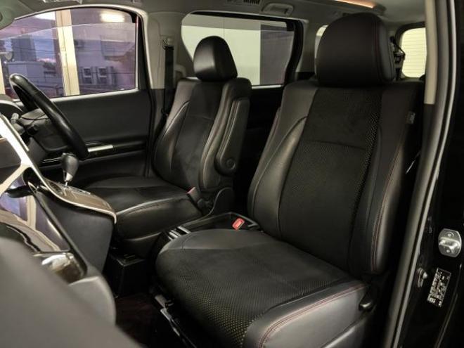 ヴェルファイア２．４Ｚ　ゴールデンアイズⅡ　本州仕入　禁煙車　純正ブラックハーフレザーシート　社外１９インチＡＷ　純正１６ＡＷ＋スタッドレスタイヤ付　両側パワースライドドア　パワーバックドア　クルーズコントロール　前後コーナーセンサー　ＥＴＣ 4WD 2400 5Dr
