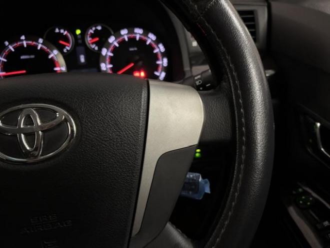 ヴェルファイア２．４Ｚ　ゴールデンアイズⅡ　本州仕入　禁煙車　純正ブラックハーフレザーシート　社外１９インチＡＷ　純正１６ＡＷ＋スタッドレスタイヤ付　両側パワースライドドア　パワーバックドア　クルーズコントロール　前後コーナーセンサー　ＥＴＣ 4WD 2400 5Dr