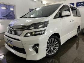 ヴェルファイア　２．４Ｚ　ゴールデンアイズⅡ　本州仕入　ワンオーナー　禁煙車　純正リアフリップダウンモニター　純正１８インチＡＷ　社外１６ＡＷ＋スタッドレスタイヤ付　両側パワースライドドア　パワーバックドア　純正ブラックハーフレザーシート　ＥＴＣ 4WD 2400 5Dr