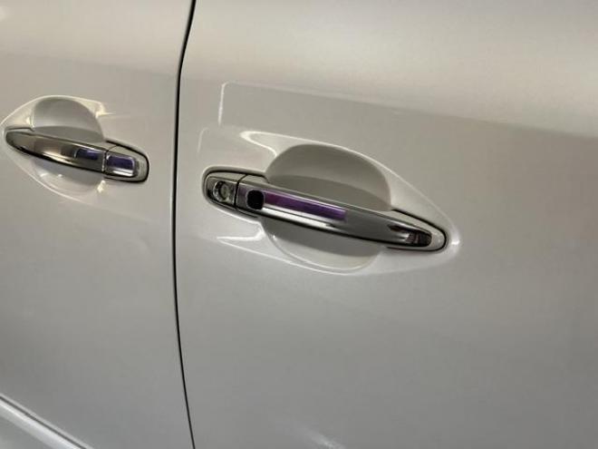 ヴェルファイア２．４Ｚ　ゴールデンアイズⅡ　本州仕入　ワンオーナー　禁煙車　純正リアフリップダウンモニター　純正１８インチＡＷ　社外１６ＡＷ＋スタッドレスタイヤ付　両側パワースライドドア　パワーバックドア　純正ブラックハーフレザーシート　ＥＴＣ 4WD 2400 5Dr