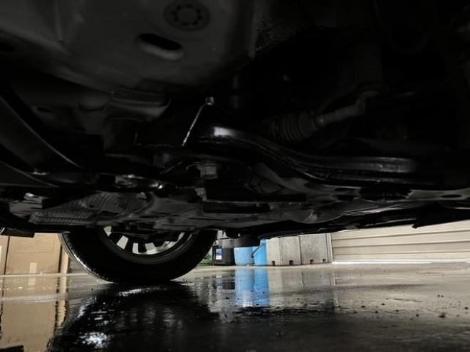 ヴェルファイア２．４Ｚ　ゴールデンアイズⅡ　本州仕入　ワンオーナー　禁煙車　純正リアフリップダウンモニター　純正１８インチＡＷ　社外１６ＡＷ＋スタッドレスタイヤ付　両側パワースライドドア　パワーバックドア　純正ブラックハーフレザーシート　ＥＴＣ 4WD 2400 5Dr