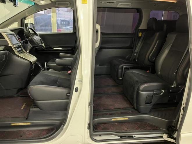 ヴェルファイア２．４Ｚ　ゴールデンアイズⅡ　本州仕入　ワンオーナー　禁煙車　純正リアフリップダウンモニター　純正１８インチＡＷ　社外１６ＡＷ＋スタッドレスタイヤ付　両側パワースライドドア　パワーバックドア　純正ブラックハーフレザーシート　ＥＴＣ 4WD 2400 5Dr