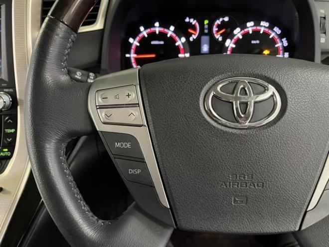 ヴェルファイア２．４Ｚ　ゴールデンアイズⅡ　本州仕入　ワンオーナー　禁煙車　純正リアフリップダウンモニター　純正１８インチＡＷ　社外１６ＡＷ＋スタッドレスタイヤ付　両側パワースライドドア　パワーバックドア　純正ブラックハーフレザーシート　ＥＴＣ 4WD 2400 5Dr