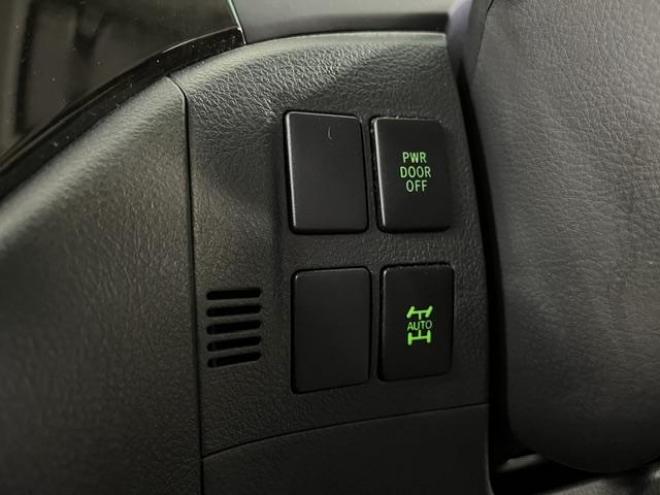 ヴェルファイア２．４Ｚ　ゴールデンアイズⅡ　本州仕入　ワンオーナー　禁煙車　純正リアフリップダウンモニター　純正１８インチＡＷ　社外１６ＡＷ＋スタッドレスタイヤ付　両側パワースライドドア　パワーバックドア　純正ブラックハーフレザーシート　ＥＴＣ 4WD 2400 5Dr