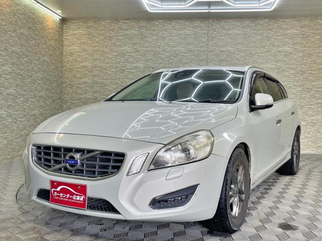 ボルボV60 T6 AWD 4WD 5年保証 サンルーフ ナビTV Bカメ 自社認証工場 車検整備2年付 修復歴無 寒冷地仕様 禁煙