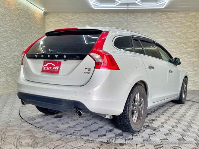 ボルボV60 T6 AWD 4WD 5年保証 サンルーフ ナビTV Bカメ 自社認証工場 車検整備2年付 修復歴無 寒冷地仕様 禁煙
