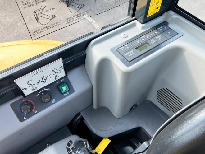 バックホーコマツ　中古　PC30MR-5　配管付　油圧ショベル　建機