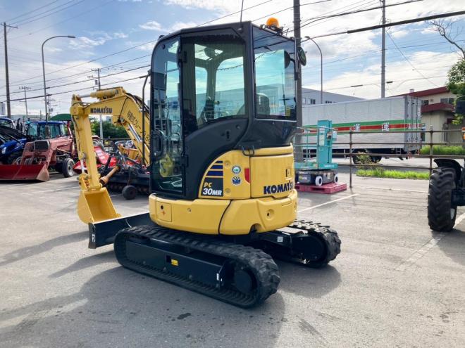 バックホーコマツ　中古　PC30MR-5　配管付　油圧ショベル　建機