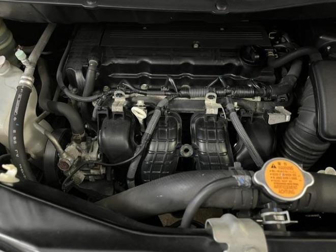 デリカＤ：５　Ｇパワーパッケージ　本州仕入　禁煙車　寒冷地仕様　ＭＫＷ１６ＡＷ＋ヨコハマホワイトレター　新品ＪＡＯＳブラックマッドガード　純正１８ＡＷ＋スタッドレスタイヤ付　アルパインリアフリップダウンモニター　ドライブレコーダー 4WD 2400 5Dr