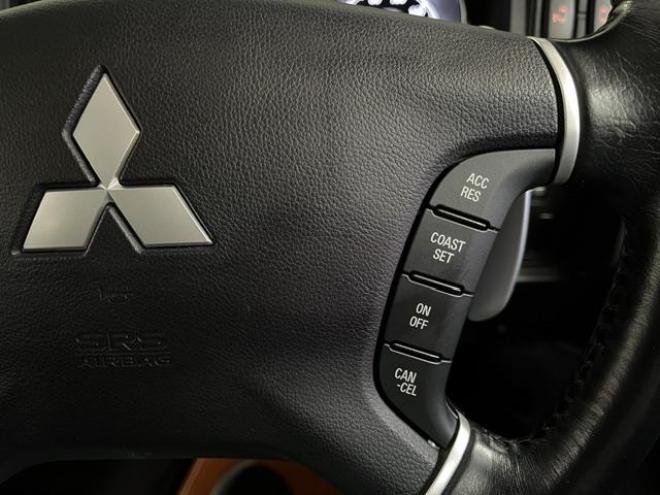 デリカＤ：５　Ｇパワーパッケージ　本州仕入　禁煙車　寒冷地仕様　ＭＫＷ１６ＡＷ＋ヨコハマホワイトレター　新品ＪＡＯＳブラックマッドガード　純正１８ＡＷ＋スタッドレスタイヤ付　アルパインリアフリップダウンモニター　ドライブレコーダー 4WD 2400 5Dr